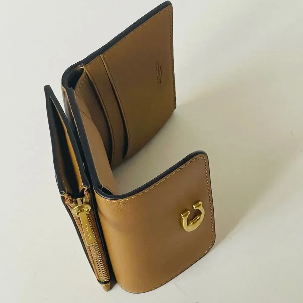 Coach Essential Card Holder Honey Brown Leather ID Case Small CZ111